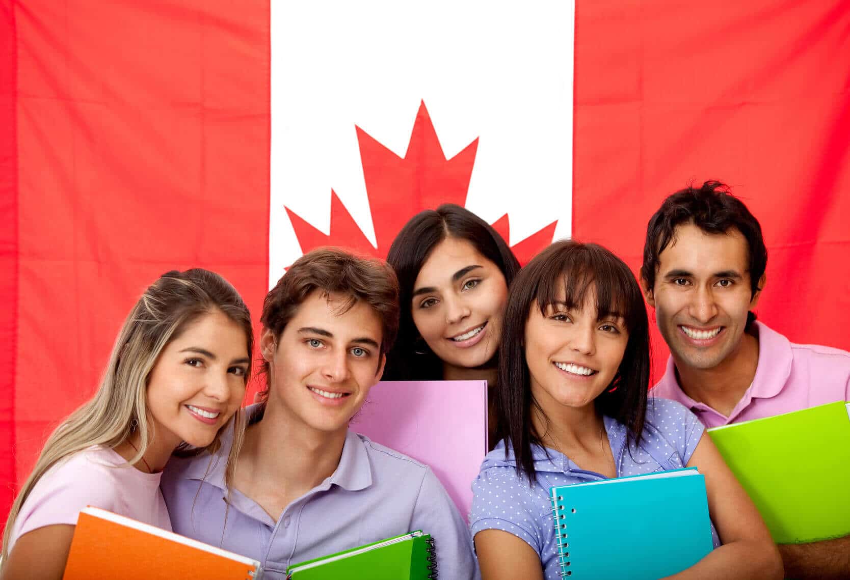 Permiso abierto de trabajo para estudiantes extranjeros graduados en Canadá