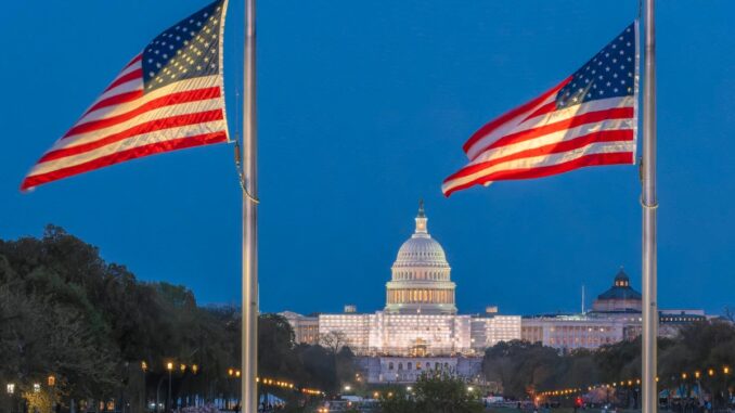 Nueva batalla legislativa: la detención obligatoria divide al Congreso de Estados Unidos